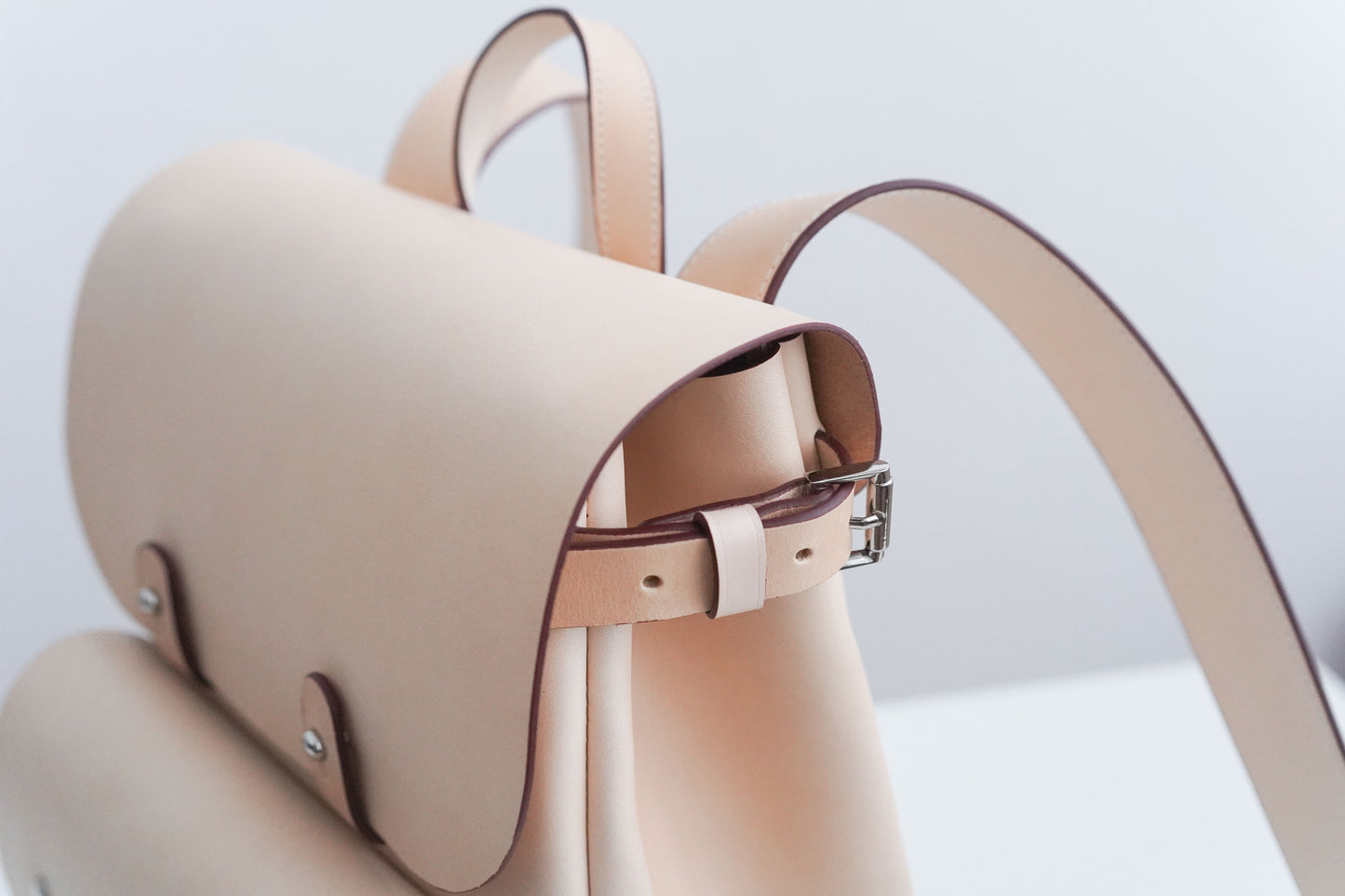 GA custom daily commuter women's genuine leather backpack, pure leather backpack, first-layer waxed leather, vintage and high-end