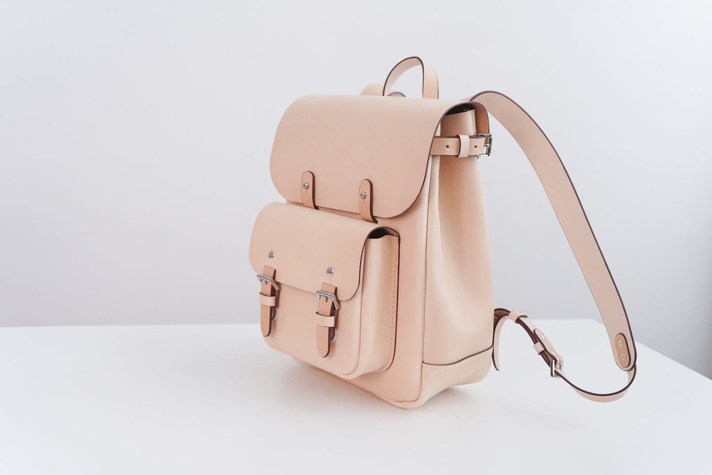 GA custom daily commuter women's genuine leather backpack, pure leather backpack, first-layer waxed leather, vintage and high-end